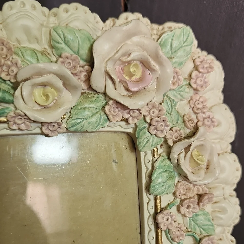 Vtg Cottage Core Rose Encrusted Photo  Free Standing Frame 4x6